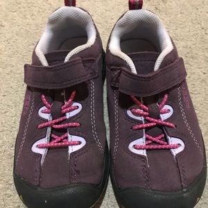 Girls purple keens